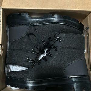 Dr. AirWair Martens Combs W Black+Black